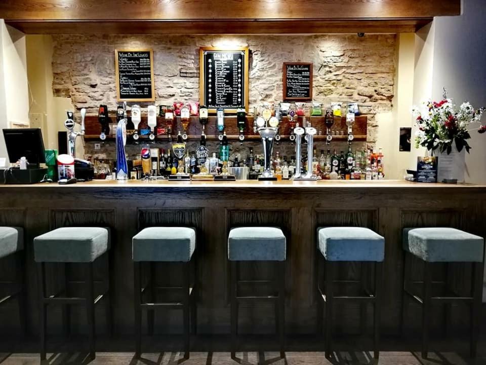 The Lion Hotel Leintwardine Exterior foto